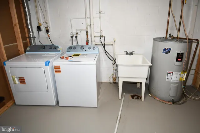 $2,650 | 938 Park Avenue, Herndon, VA 20170