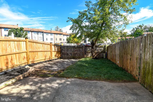 $2,650 | 938 Park Avenue, Herndon, VA 20170