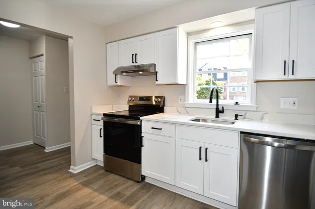 $2,650 | 938 Park Avenue, Herndon, VA 20170