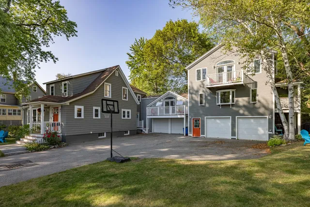 $639,000 | 8 Water Street, Unit 2, Kittery, ME 03904