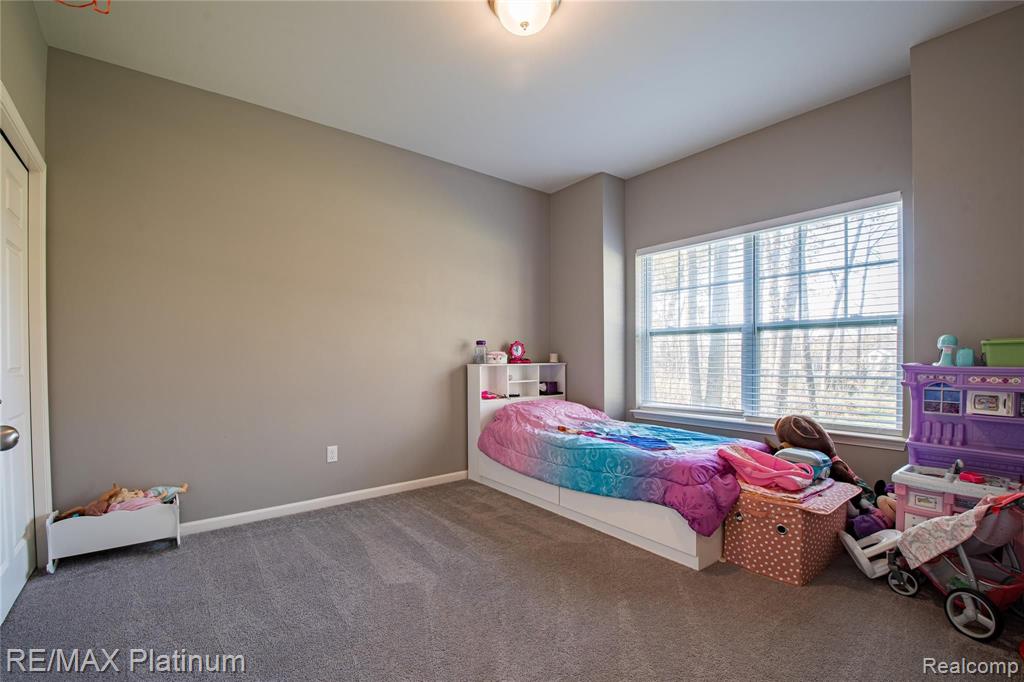 5590 Hartland Road Fenton, MI 48430 - Photo 23 of 46