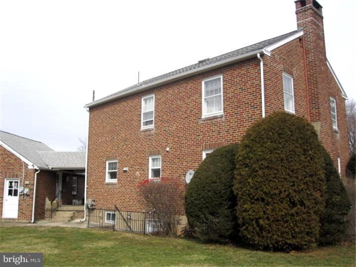 1387 Meetinghouse Road Huntingdon Valley, PA 19006 - Photo 18 of 20 Exterior Back