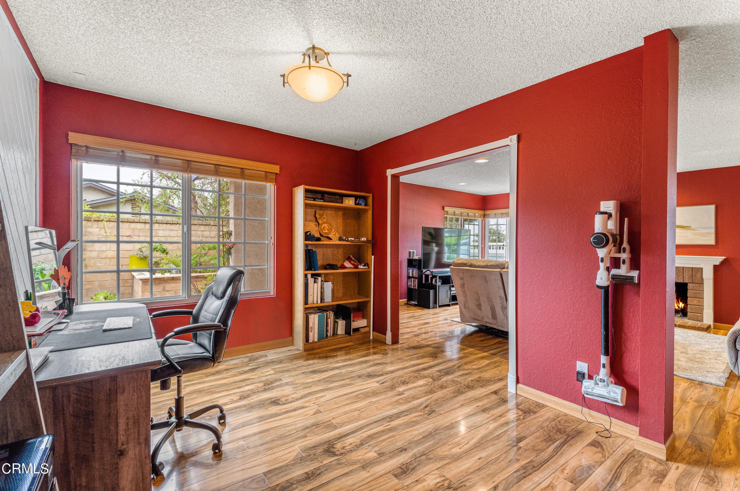 5062 Creekside Road Camarillo, CA 93012 - Photo 11 of 35 10