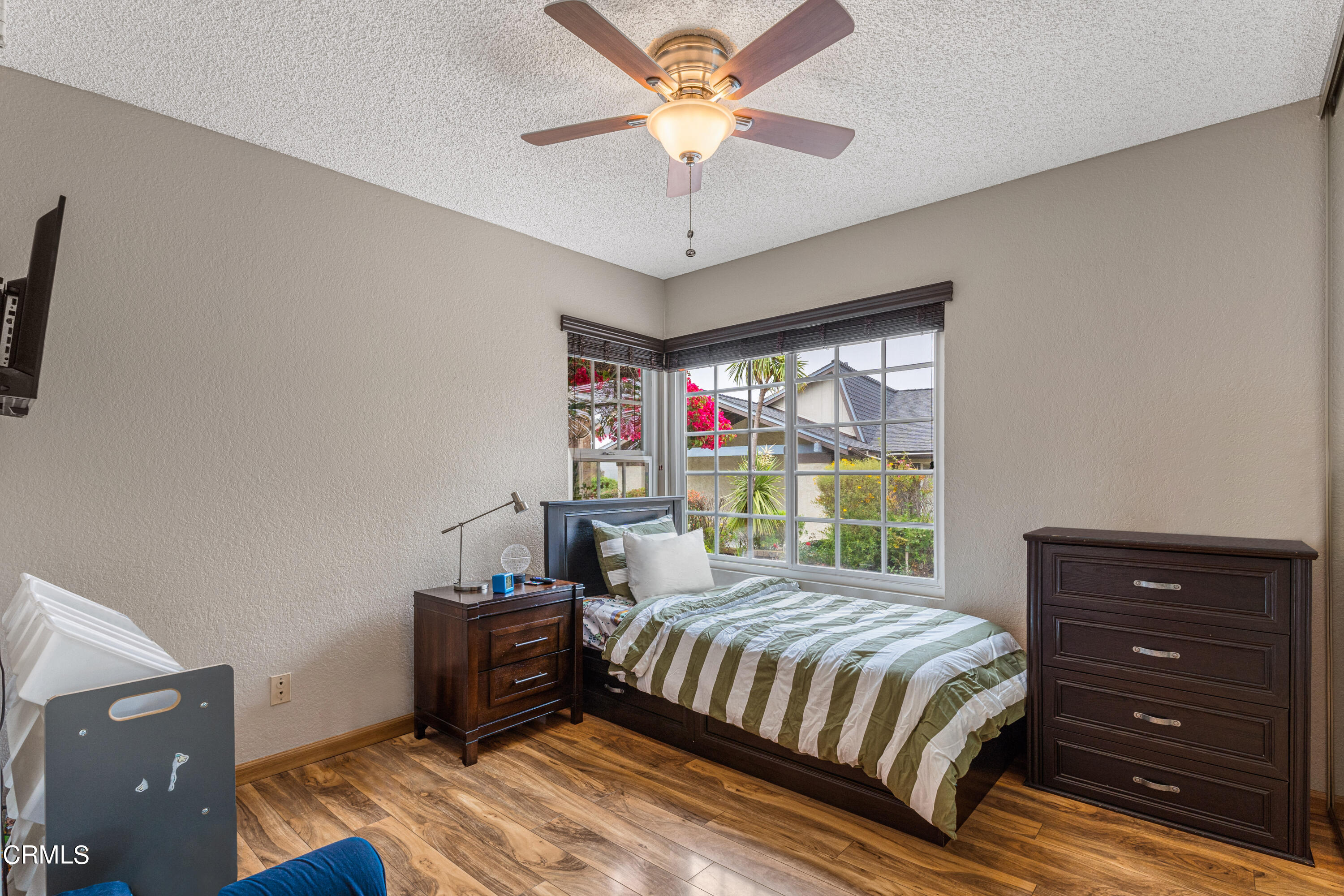 5062 Creekside Road Camarillo, CA 93012 - Photo 18 of 35 17