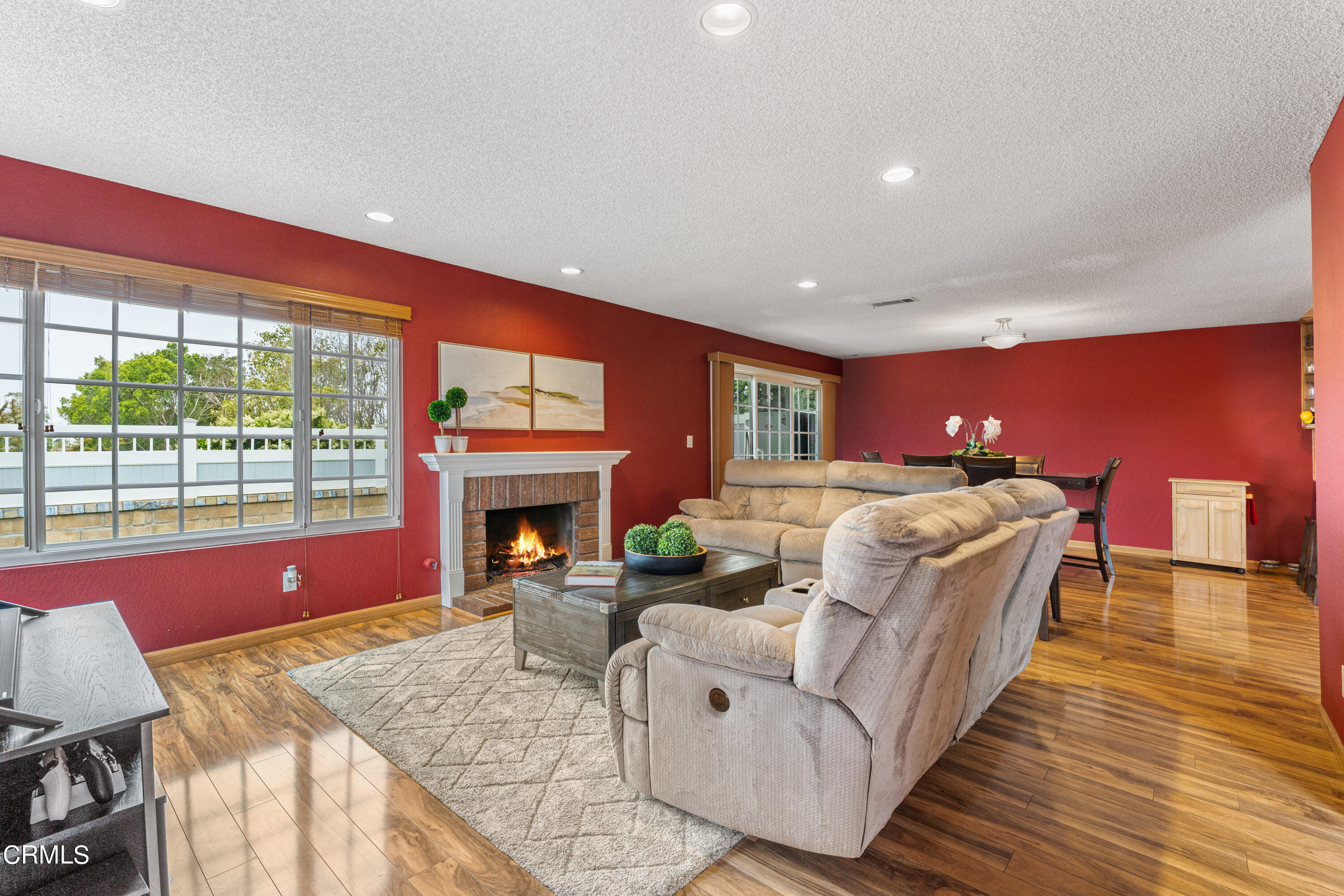 5062 Creekside Road Camarillo, CA 93012 - Photo 3 of 35 2