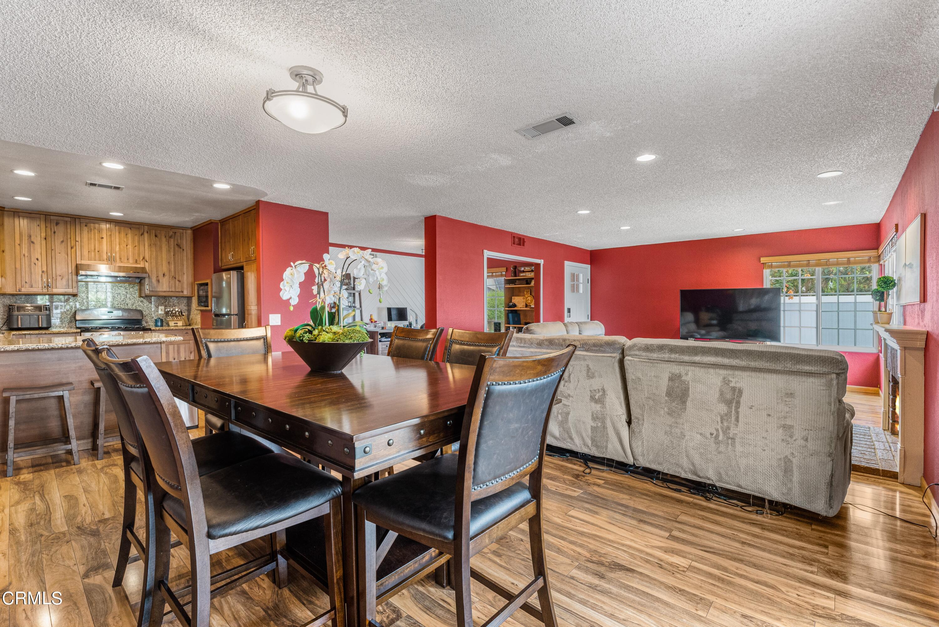 5062 Creekside Road Camarillo, CA 93012 - Photo 7 of 35 6