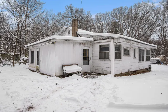 $99,900 | 242 Higgins Street, Niles, MI 49120