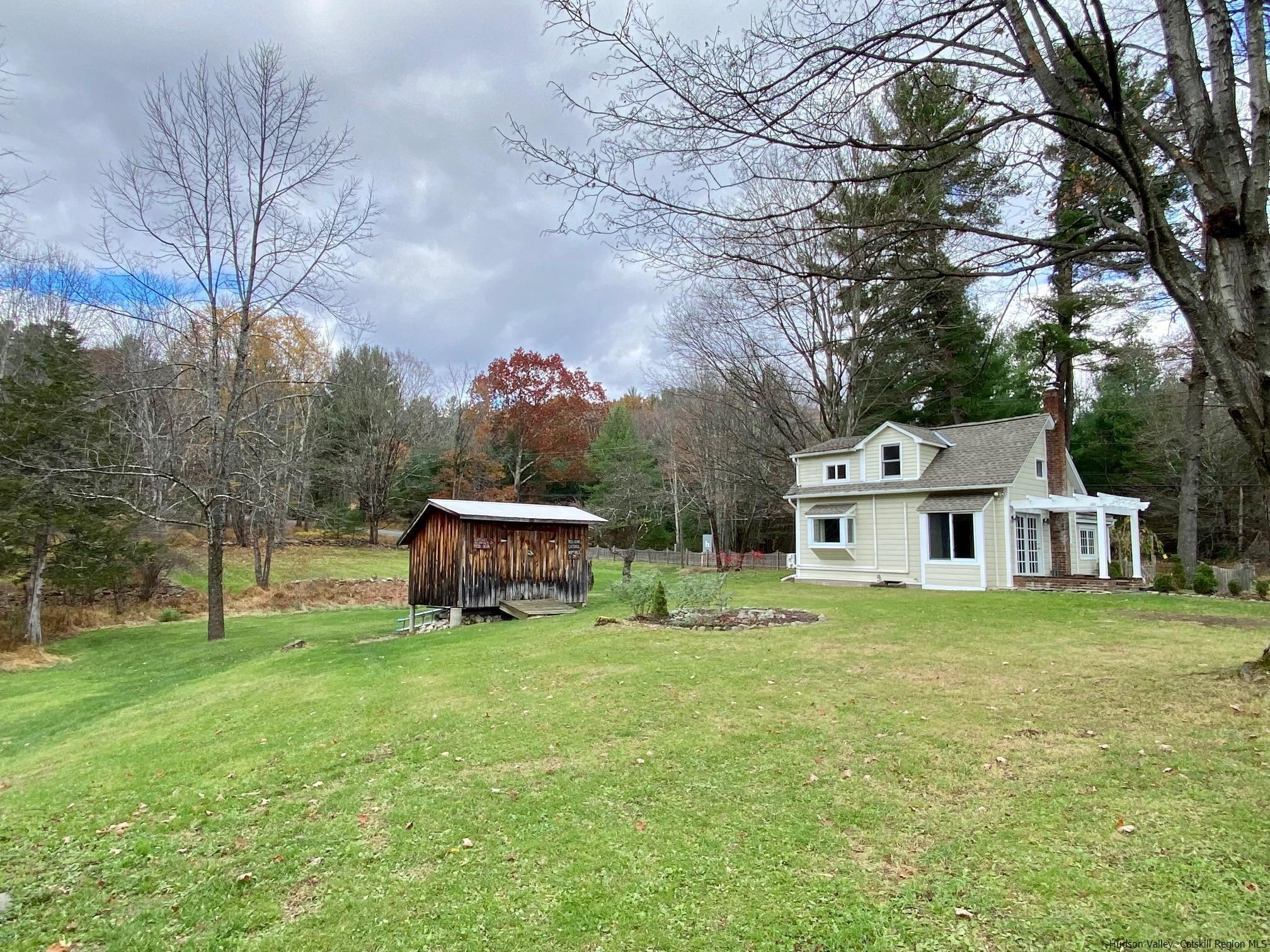 83 Palentown Road Kerhonkson, NY 12446 - Photo 27 of 30 front view of a house with a yard