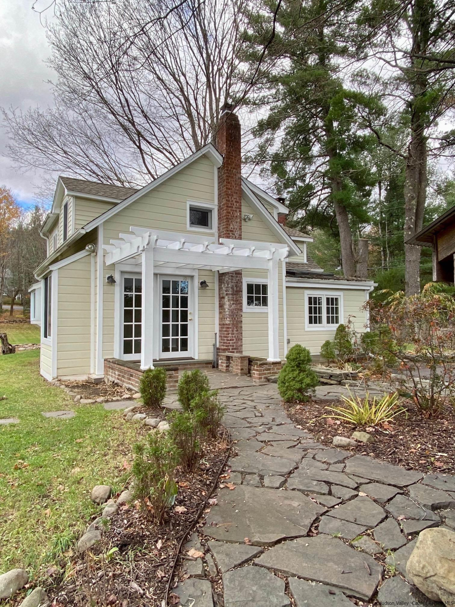 83 Palentown Road Kerhonkson, NY 12446 - Photo 28 of 30 a front view of a house with garden