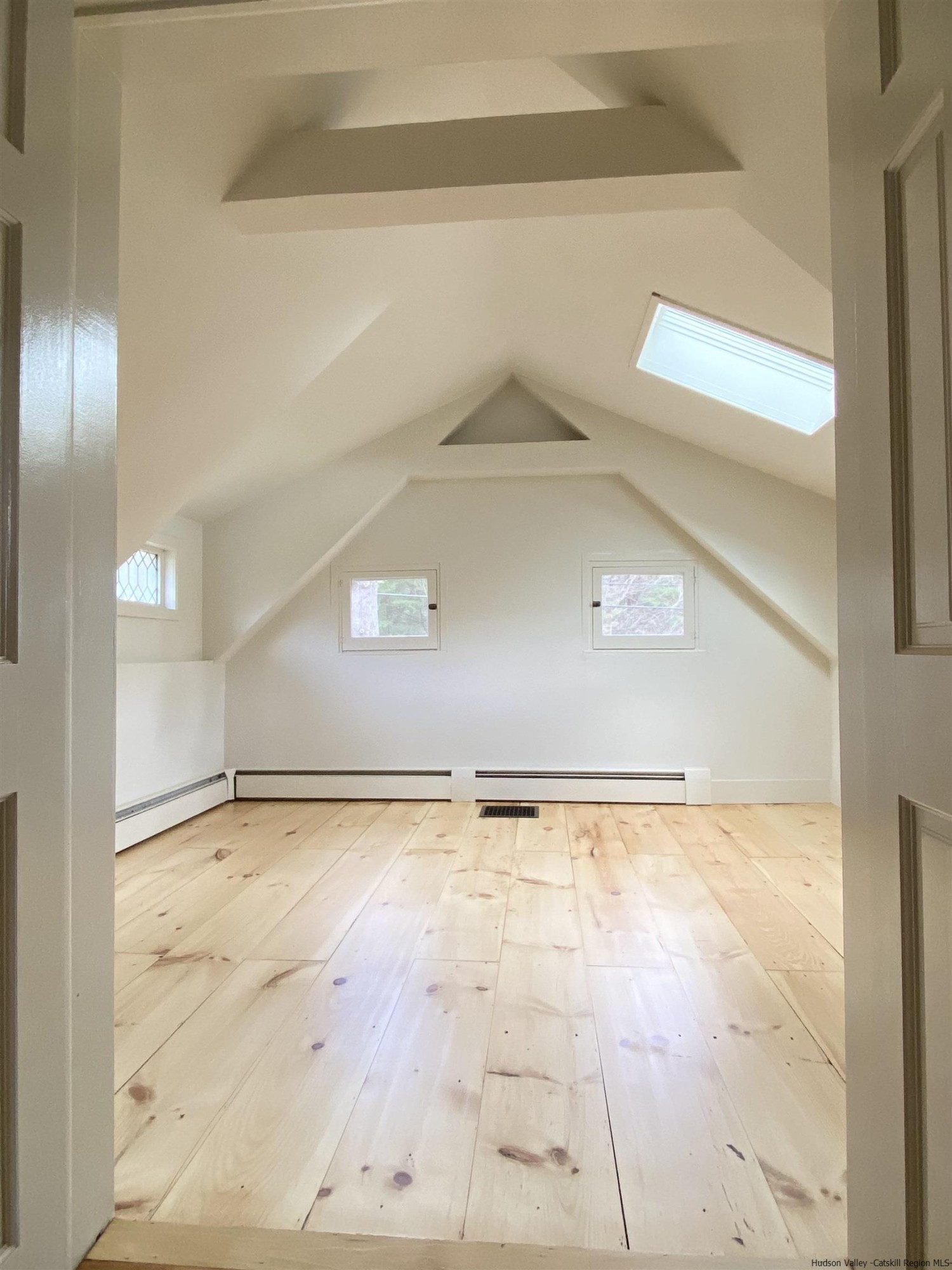 83 Palentown Road Kerhonkson, NY 12446 - Photo 7 of 30 a view of an empty room