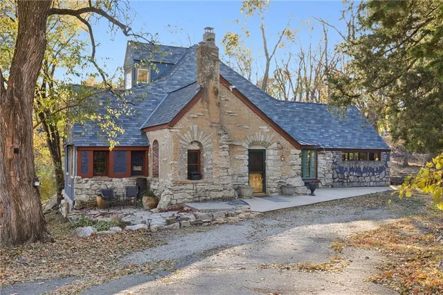 $873,900 | 4101 East 100th Terrace, Kansas City, MO 64137