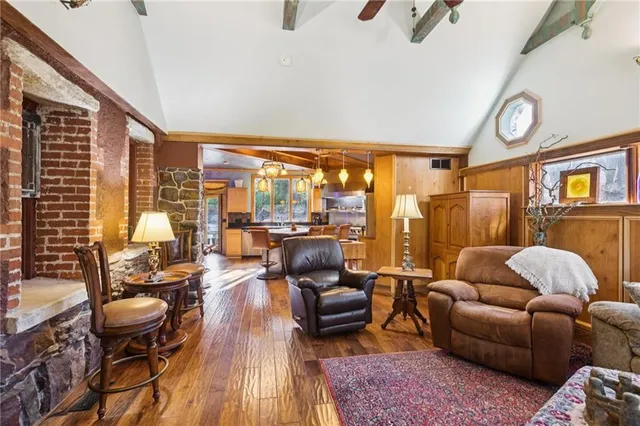 $873,900 | 4101 East 100th Terrace, Kansas City, MO 64137