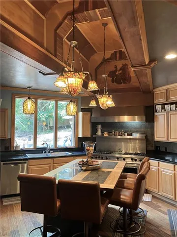 $874,500 | 4101 East 100th Terrace, Kansas City, MO 64137