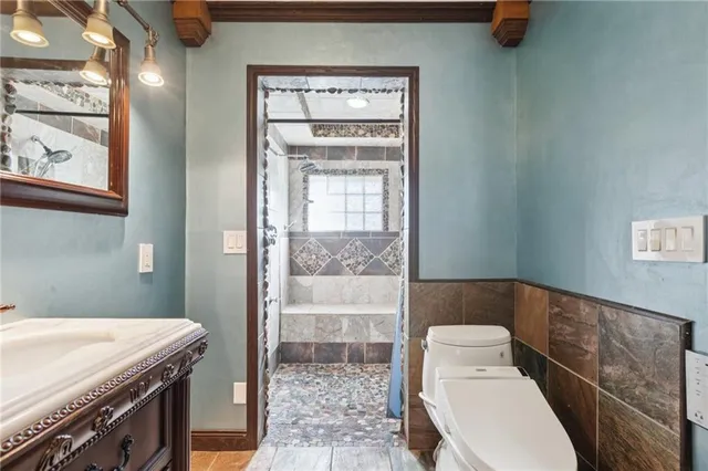 $873,900 | 4101 East 100th Terrace, Kansas City, MO 64137