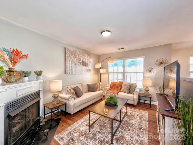 $1,900 | 11316 Morgan Valley Lane, Charlotte, NC 28270