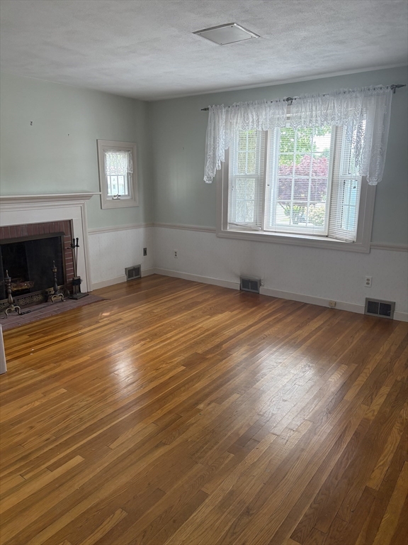 7 Richard Road Marlborough, MA 01752 - Photo 9 of 15