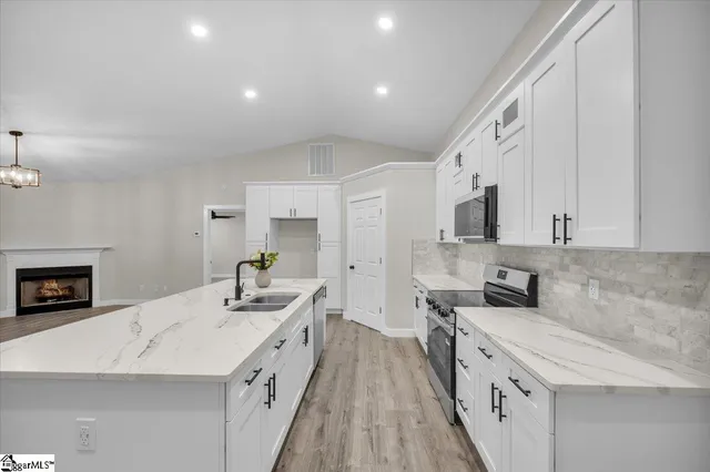 $694,000 | 1841 Hudson Road, Greenville, SC 29615