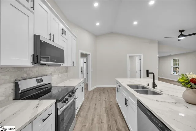 $694,000 | 1841 Hudson Road, Greenville, SC 29615