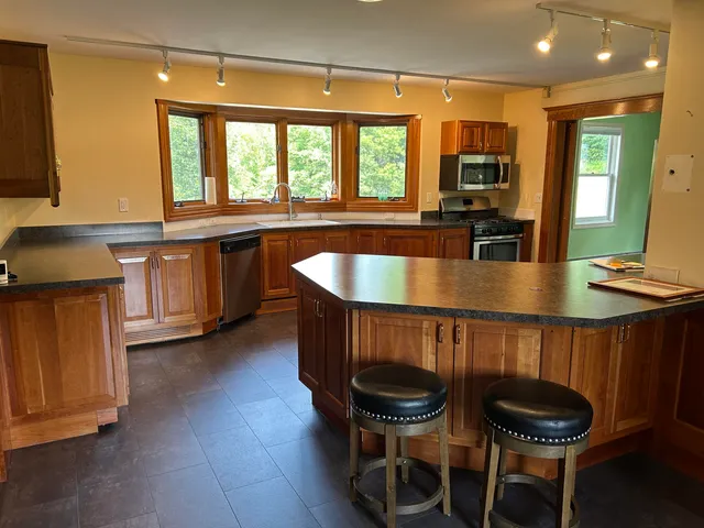 $598,000 | 33 Sunset Hill Road, Randolph, VT 05060