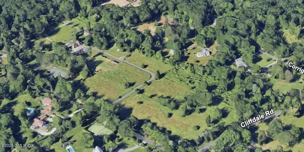 $35,000,000 | 10 Cliffdale Road, Greenwich, CT 06831