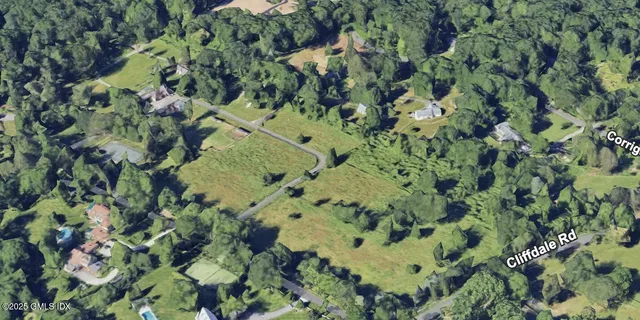 $35,000,000 | 10 Cliffdale Road, Greenwich, CT 06831