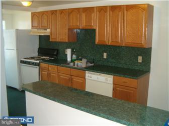4324 Decatur Street Philadelphia, PA 19136 - Photo 5 of 12 Kitchen