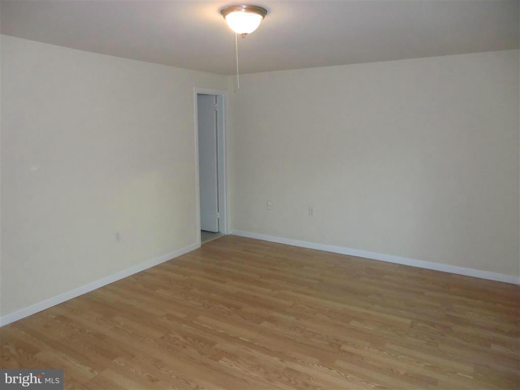 9644 Horizon Run Road, Unit 18E Gaithersburg, MD 20886 - Photo 20 of 27 Bedroom (Master)