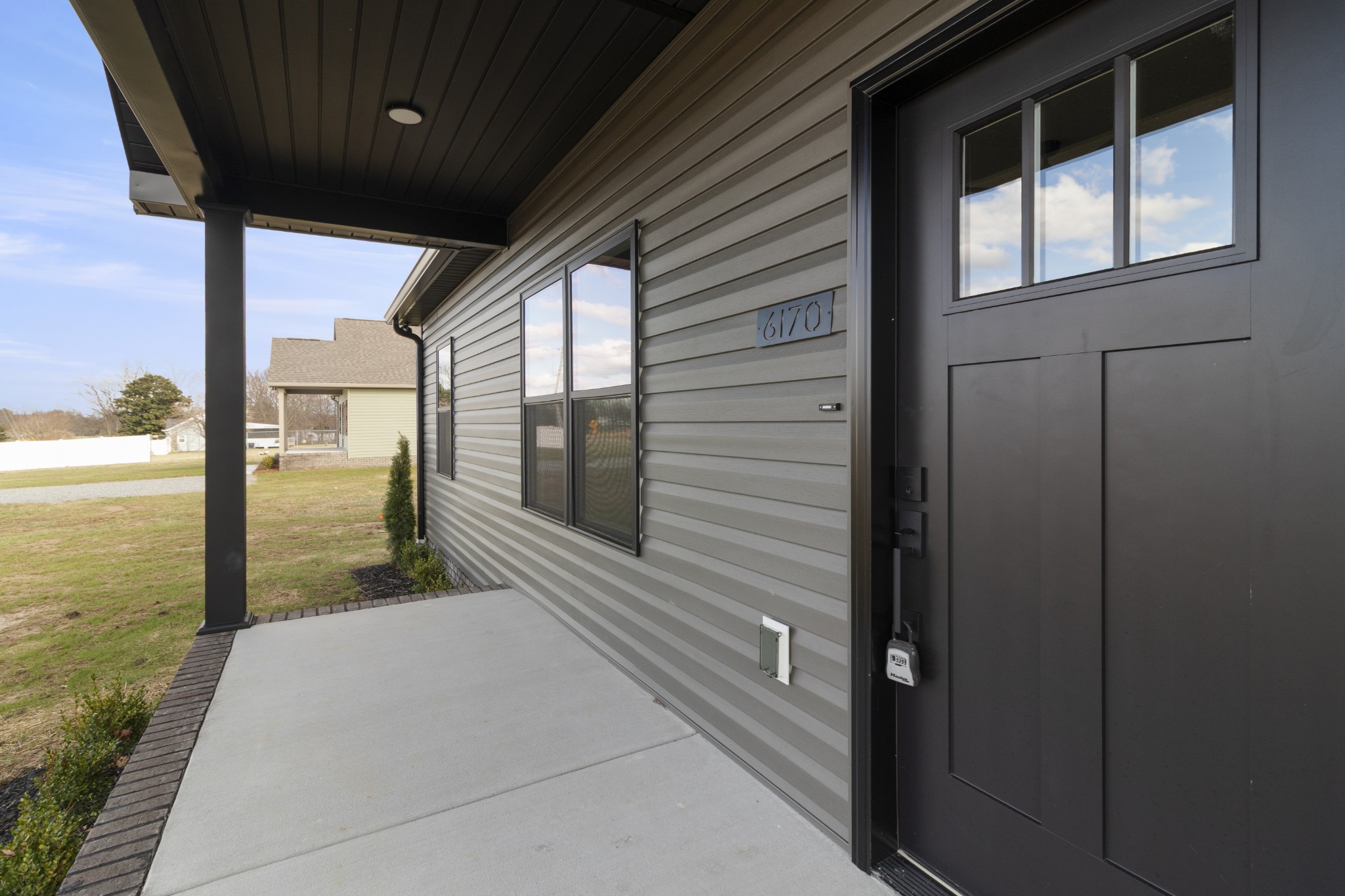 6170 Rocky Mound Road Westmoreland, TN 37186 - Photo 5 of 24 a view of balcony
