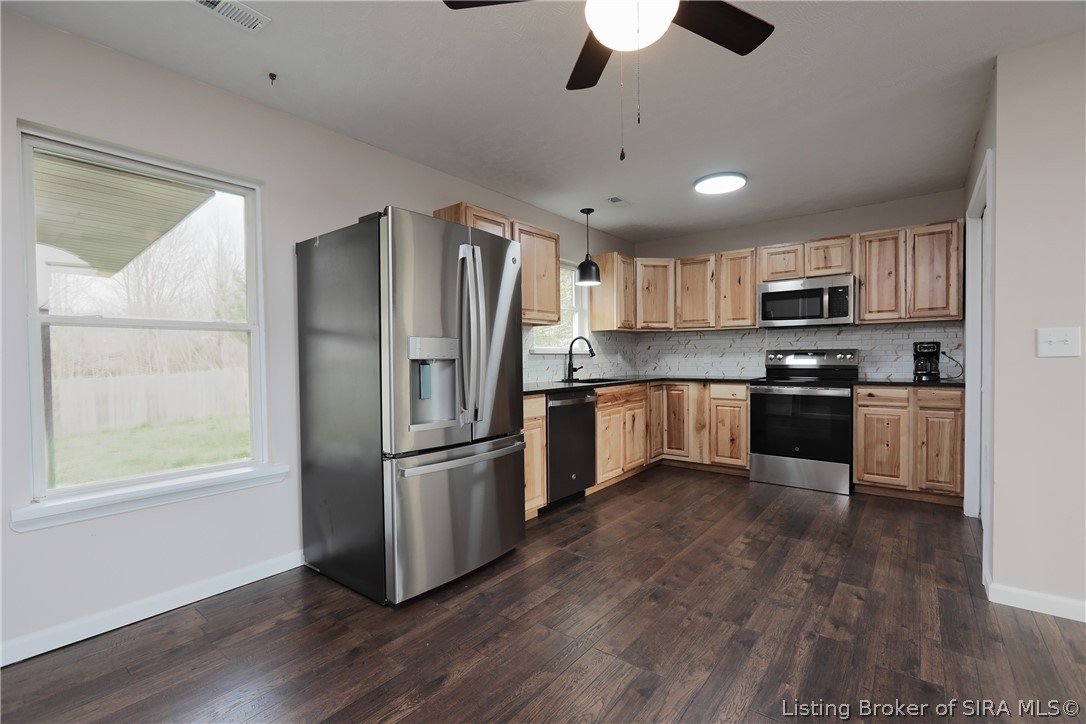 599 South Susan Way Pekin, IN 47165 - Photo 14 of 43