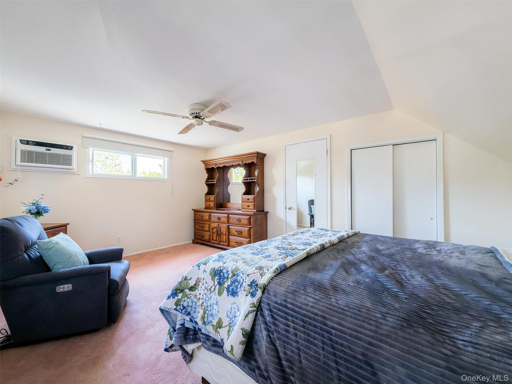 3584 Condor Road Levittown, NY 11756 - Photo 28 of 45