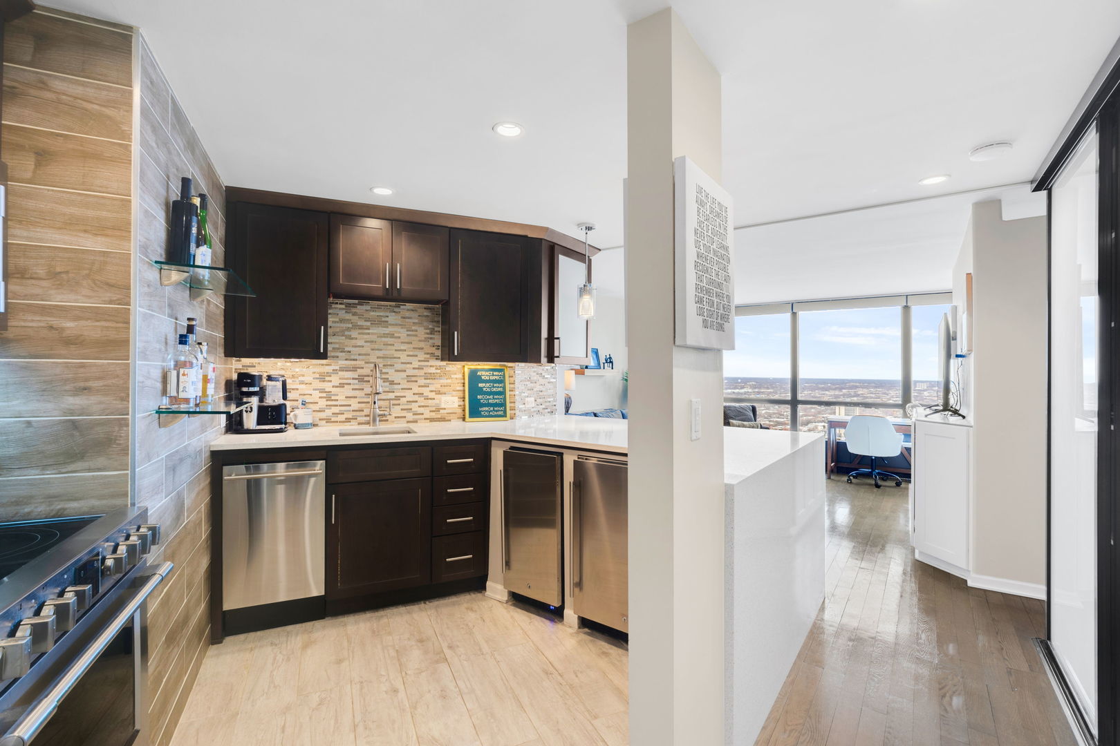 5415 North Sheridan Road, Unit 4010 Chicago, IL 60640 - Photo 6 of 17