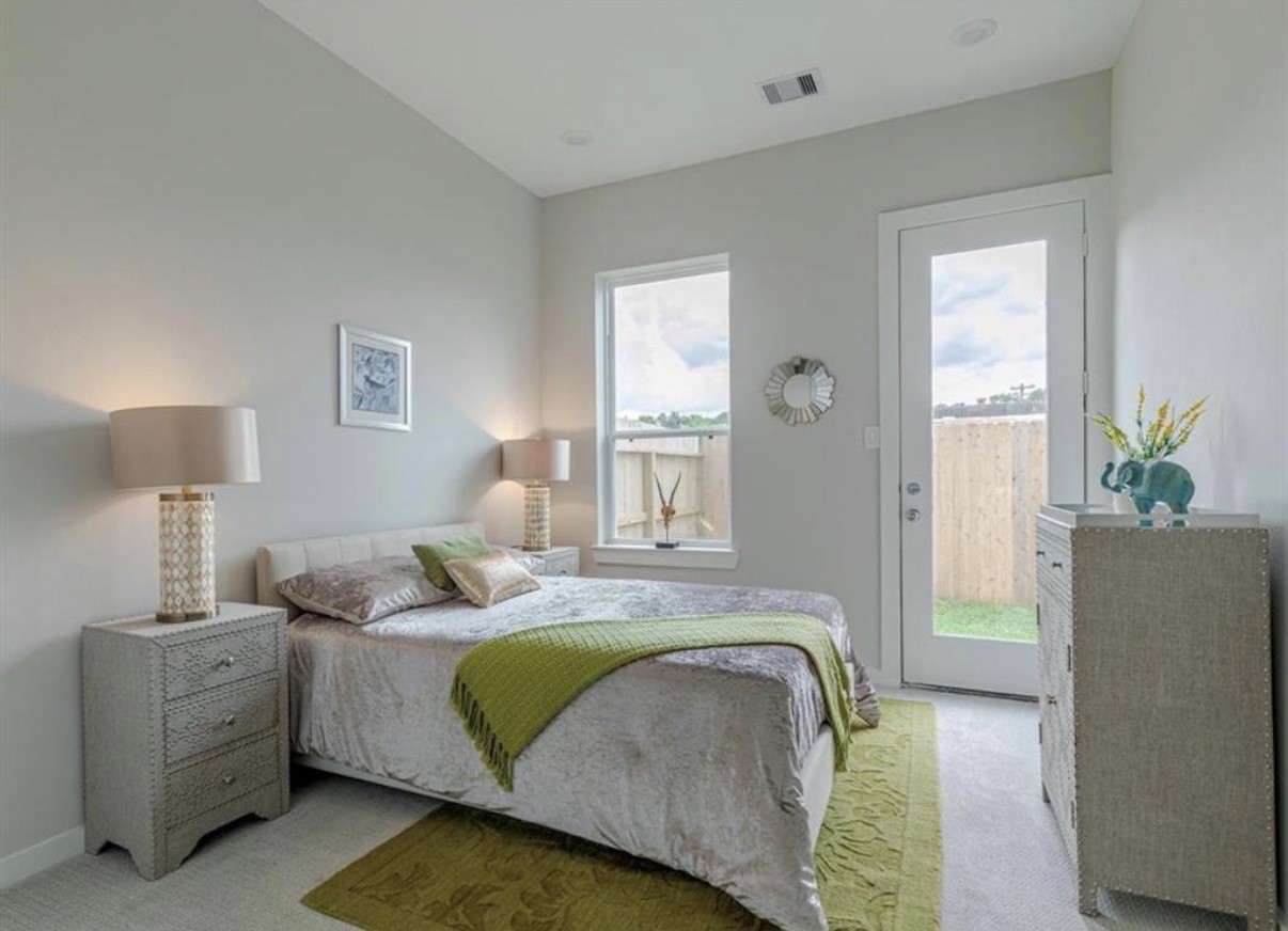 608 Thornton Road, Unit A Houston, TX 77018 - Photo 4 of 7
