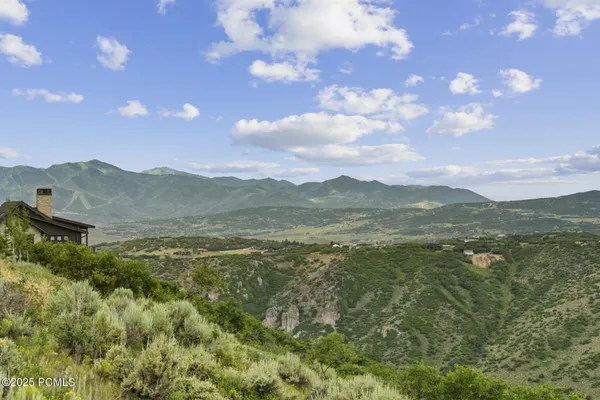 $825,000 | 9527 Hidden Hill Loop, Park City, UT 84098