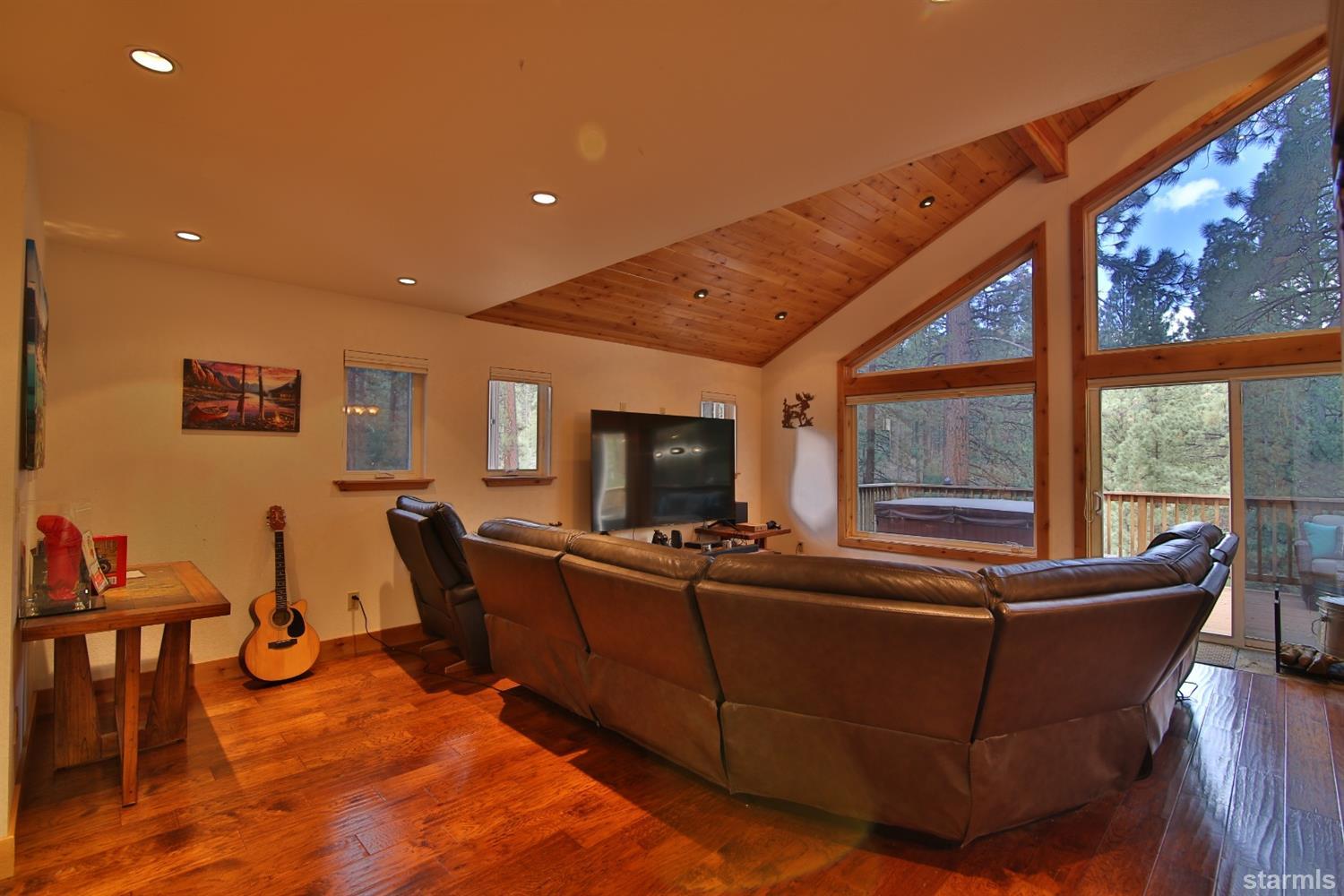 525 Pleasant Valley Road Markleeville, CA 96120 - Photo 4 of 25