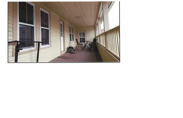 $1,900 | 16 Middle Street, Unit 2 UPSTAIRS, Keene, NH 03431