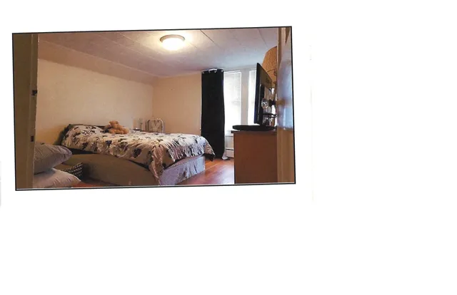 $1,900 | 16 Middle Street, Unit 2 UPSTAIRS, Keene, NH 03431