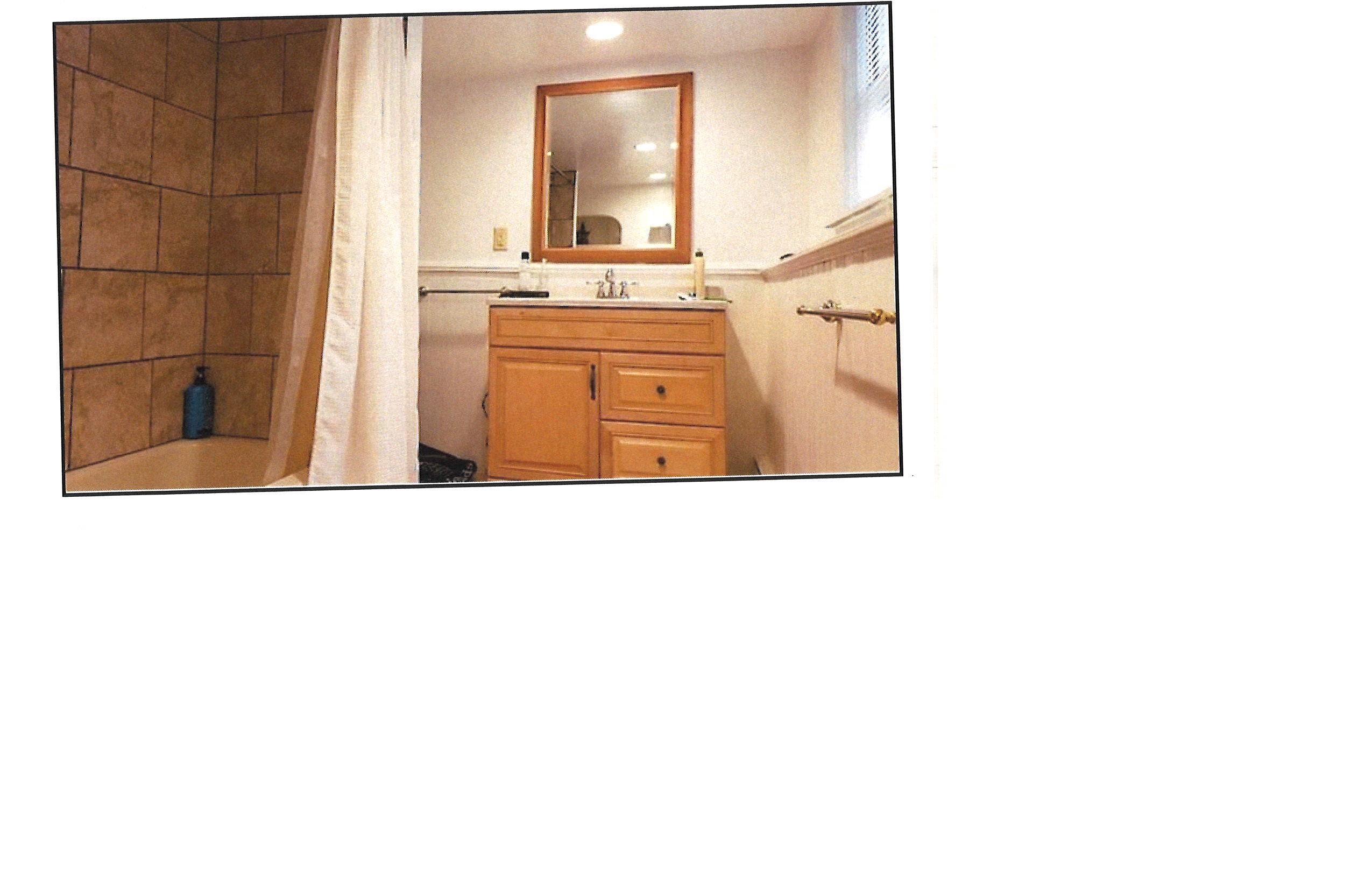 16 Middle Street, Unit 2 UPSTAIRS Keene, NH 03431 - Photo 8 of 13