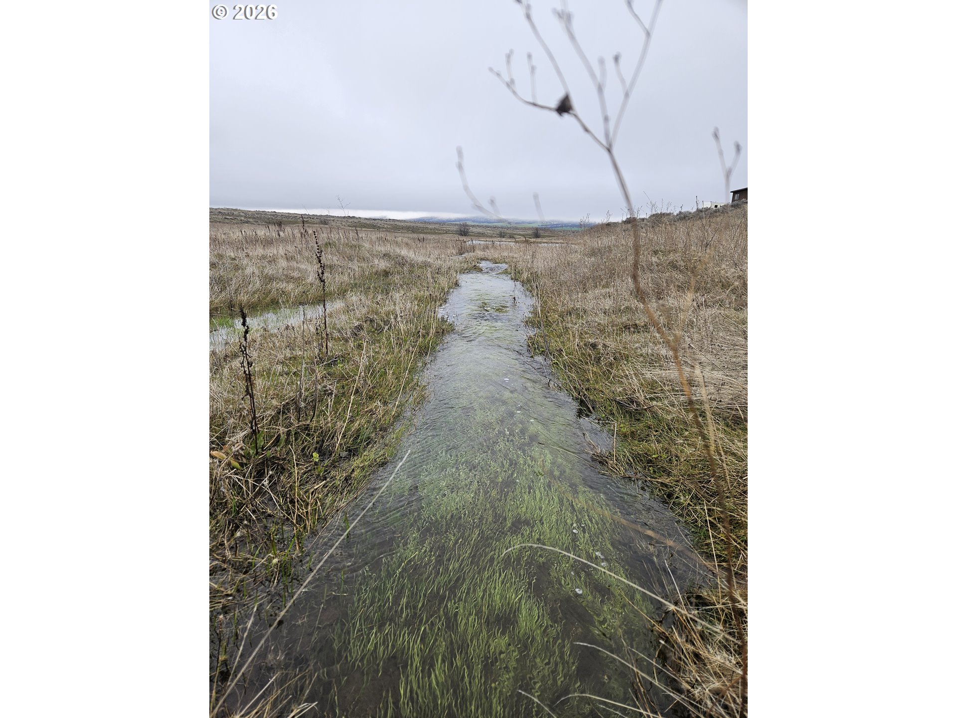 44 Dightons Lane Goldendale, WA 98620 - Photo 2 of 15 a bathroom with a shower