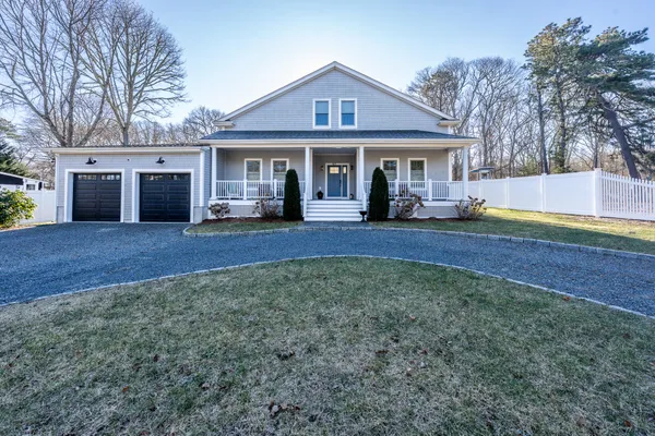 $2,000,000 | 67 Fire Station Road, Osterville, MA 02655