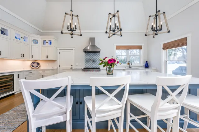 $1,950,000 | 67 Fire Station Road, Osterville, MA 02655