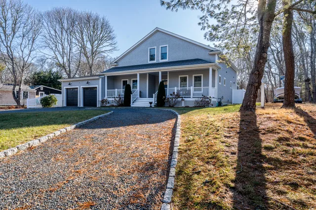 $1,950,000 | 67 Fire Station Road, Osterville, MA 02655