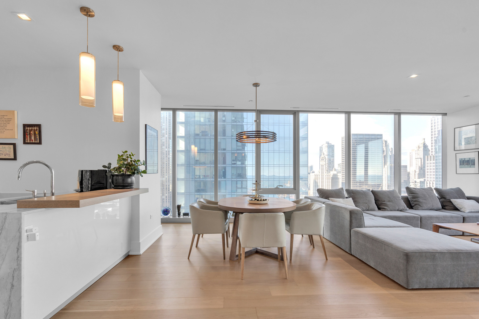 363 East Wacker Drive, Unit 1402 Chicago, IL 60601 - Photo 13 of 75