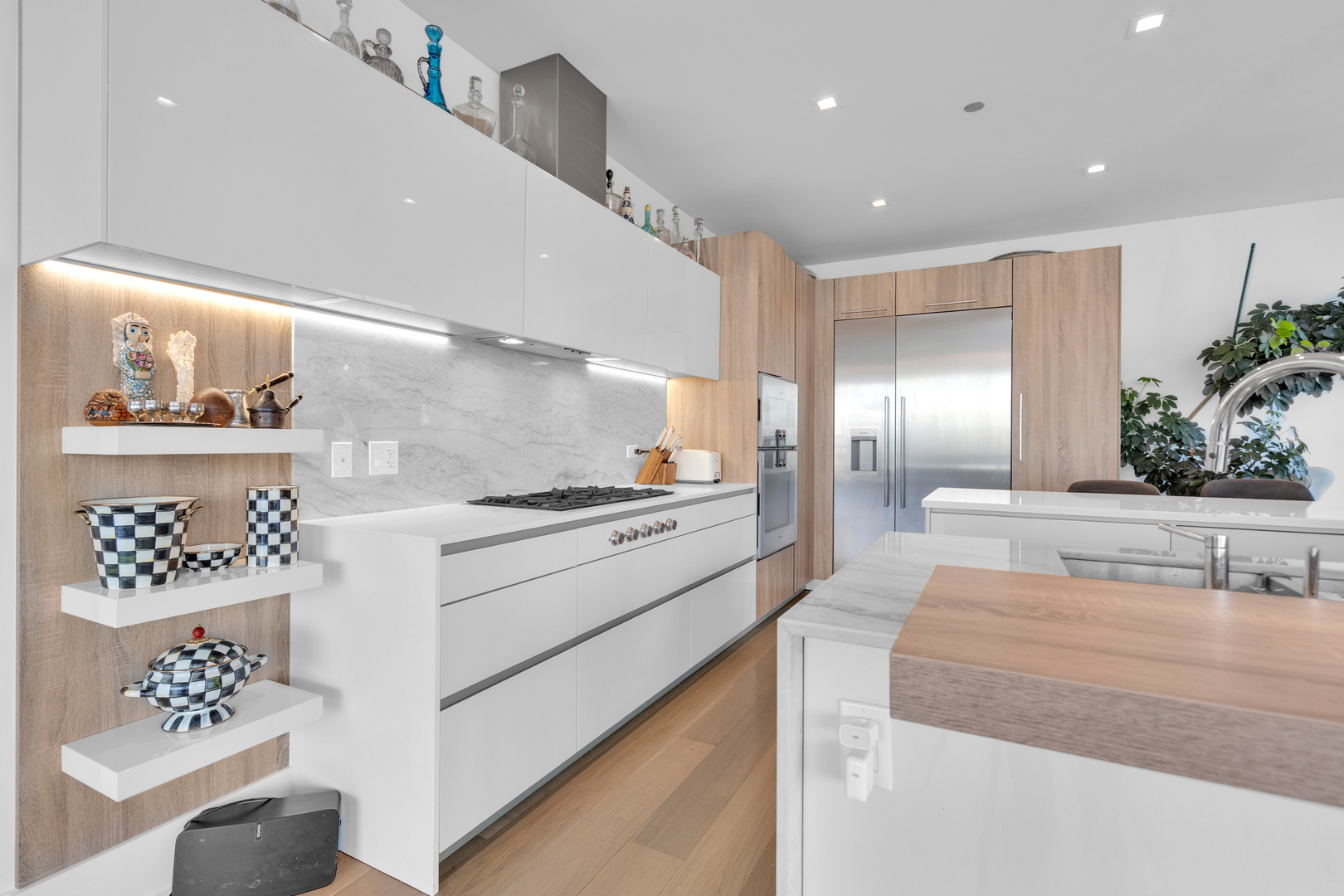 363 East Wacker Drive, Unit 1402 Chicago, IL 60601 - Photo 24 of 75