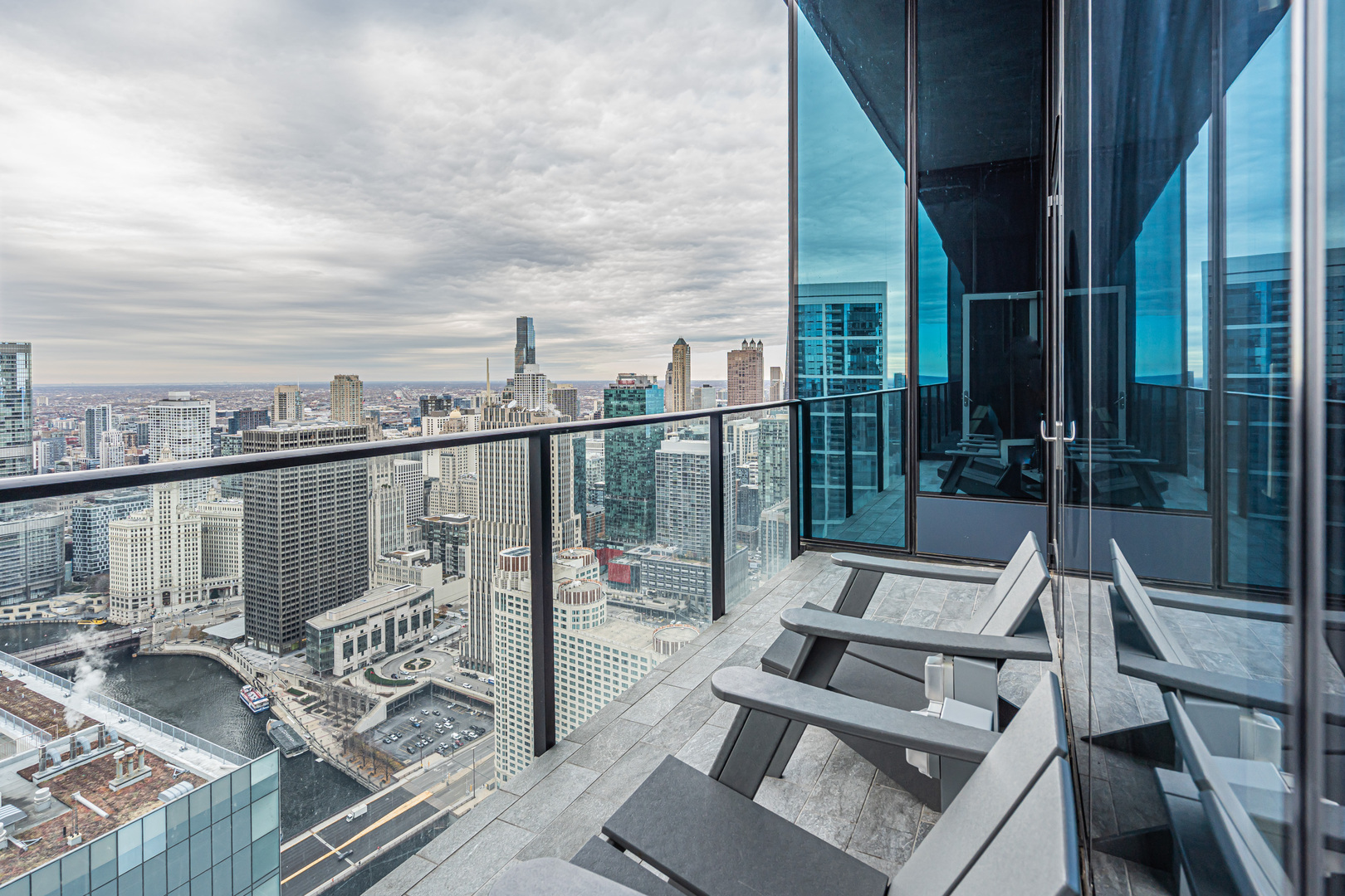 363 East Wacker Drive, Unit 1402 Chicago, IL 60601 - Photo 38 of 75