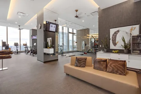 $1,899,000 | 363 East Wacker Drive, Unit 1402, Chicago, IL 60601