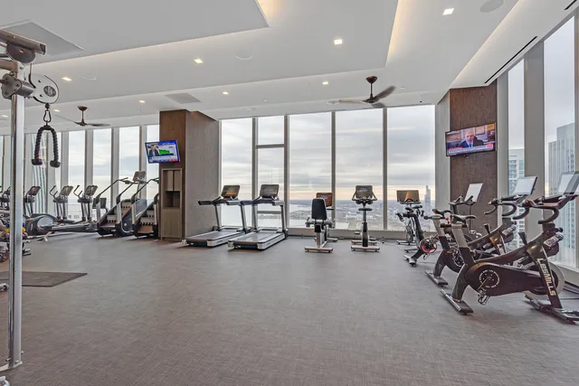 $1,899,000 | 363 East Wacker Drive, Unit 1402, Chicago, IL 60601