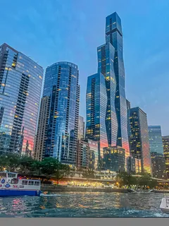 $1,899,000 | 363 East Wacker Drive, Unit 1402, Chicago, IL 60601