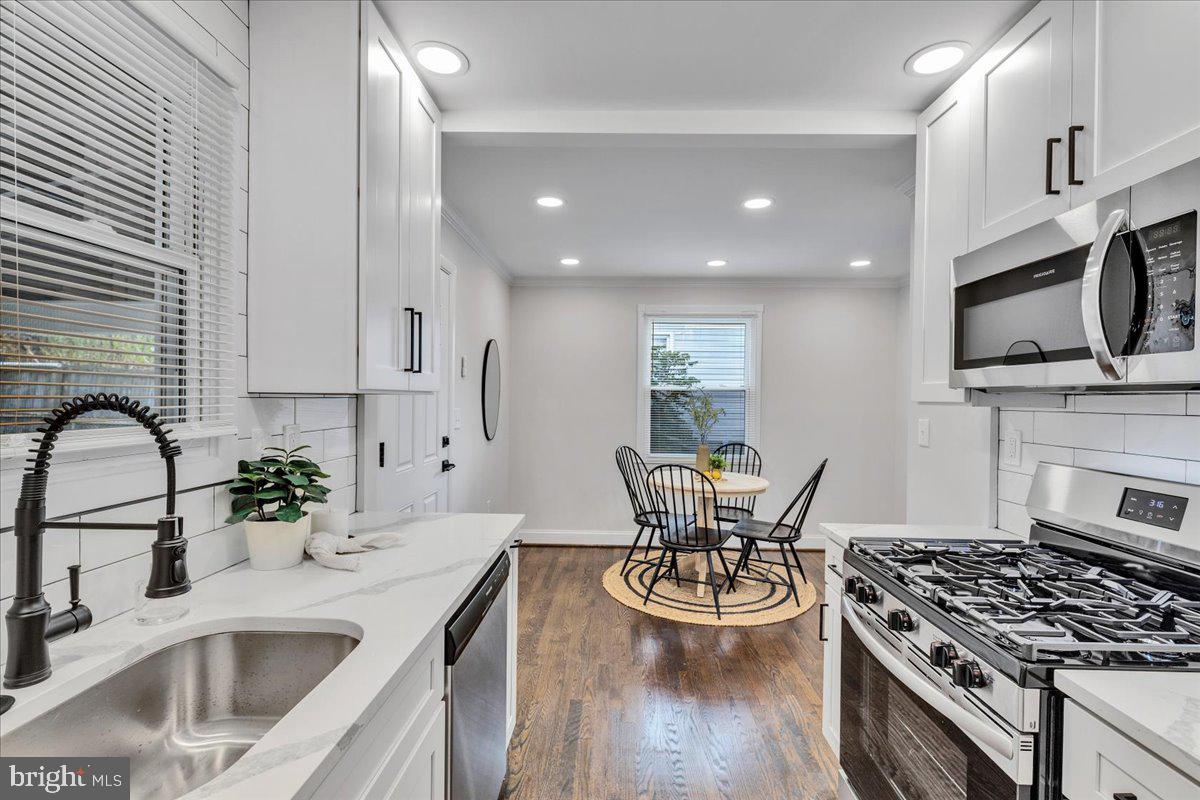 741 Silver Creek Road Pikesville, MD 21208 - Photo 11 of 29