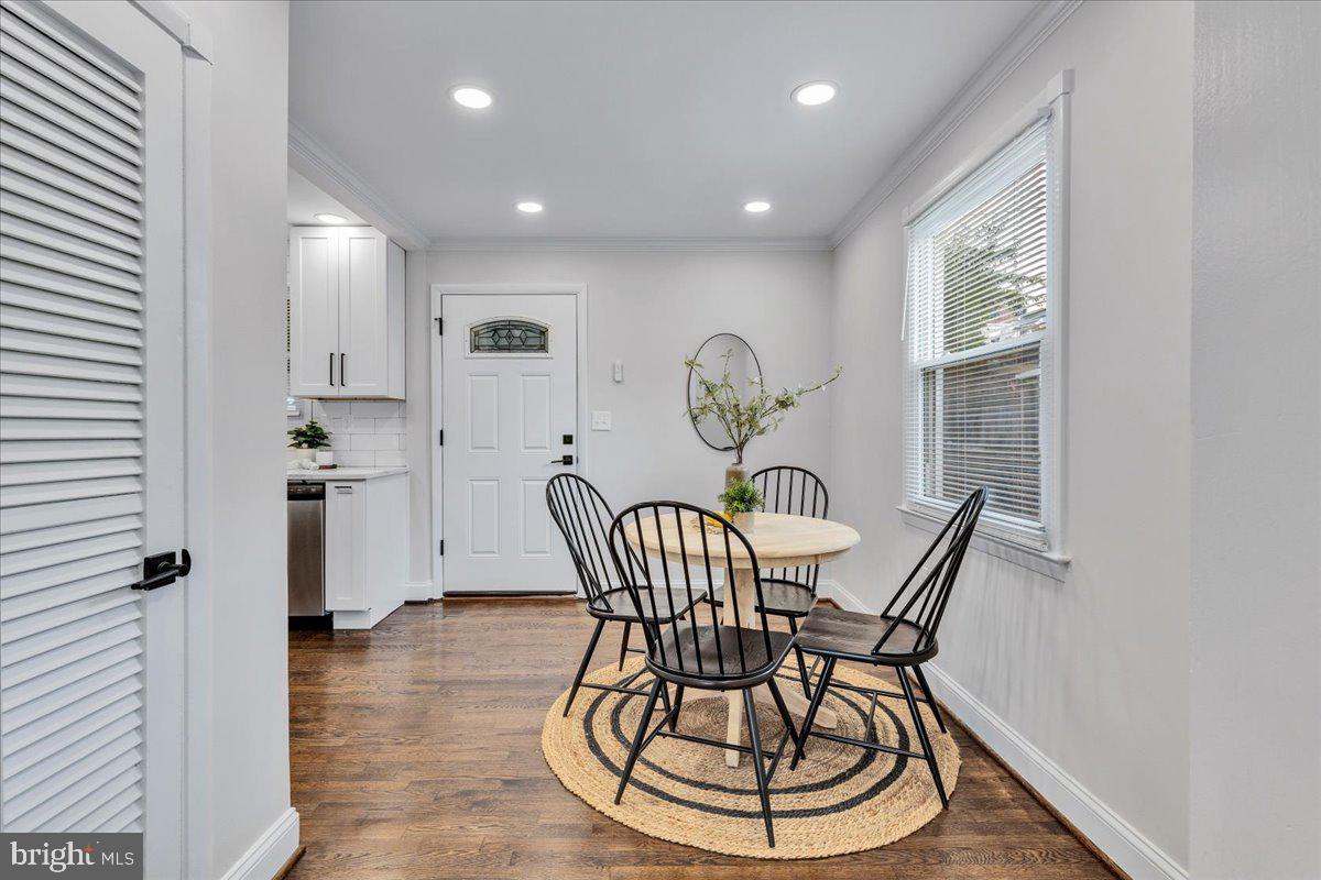 741 Silver Creek Road Pikesville, MD 21208 - Photo 7 of 29