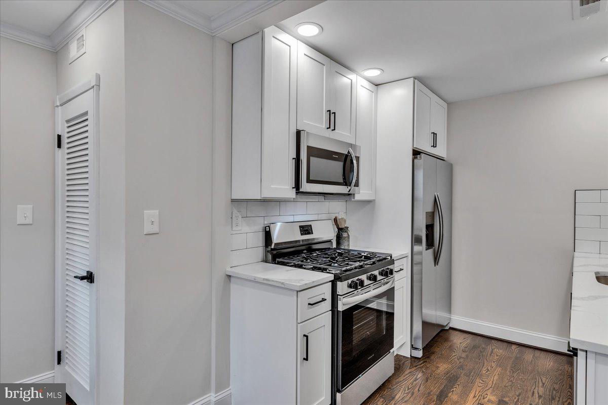 741 Silver Creek Road Pikesville, MD 21208 - Photo 8 of 29